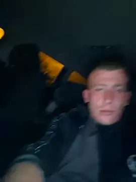 Snapshot of Mlody991112 chatting on 7, 10, 2025 Mlody991112 online show from 7, 10, 2025