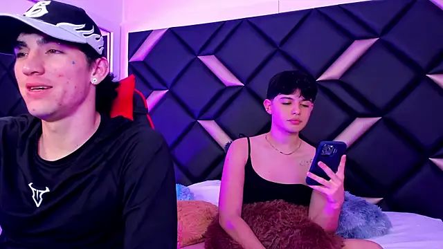 Snapshot of Handsomeboyss19 chatting on 15, 10, 2025 Handsomeboyss19 online show from 15, 10, 2025