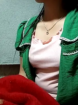 Snapshot of hera-00 chatting on 26, 9, 2025 hera-00 online show from 26, 9, 2025