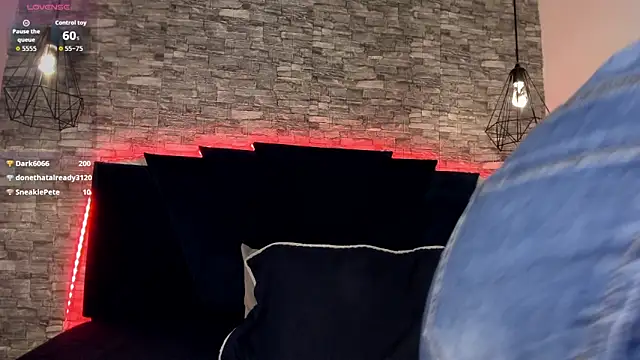 Emily Brown18 online show from 28, 5, 2026