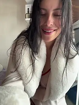 Mia salinass online show from 14, 2, 2026