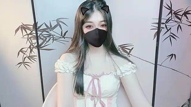 Snapshot of Sparkly_Candy chatting on 19, 11, 2025 Sparkly Candy online show from 19, 11, 2025