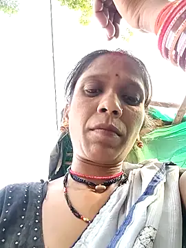 Snapshot of Xx_pooja chatting on 19, 9, 2025 Xx pooja online show from 19, 9, 2025