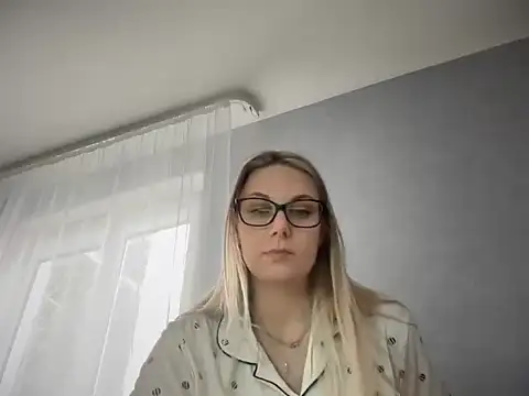 Snapshot of NikexPretty chatting on 20, 10, 2025 NikexPretty online show from 20, 10, 2025