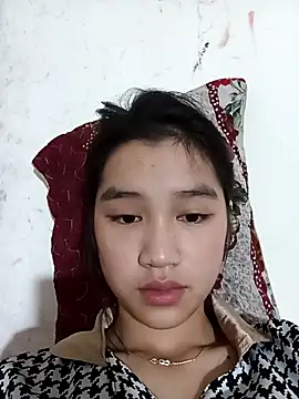 Snapshot of -Lie-06 chatting on 8, 10, 2025 -Lie-06 online show from 8, 10, 2025