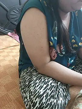 payal 261072  online show from 4, 12, 2025