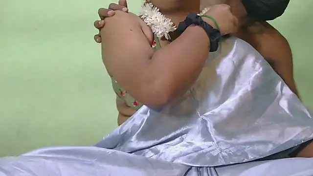 Shneeha le online show from 21, 11, 2025