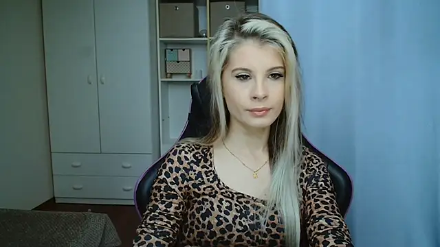 KristineGlow online show from 19, 5, 2026