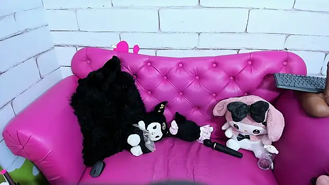 SafiroAgataaa online show from 11, 10, 2025