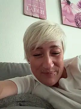 Snapshot of Rozendefotz chatting on 25, 5, 2026 Rozendefotz online show from 25, 5, 2026