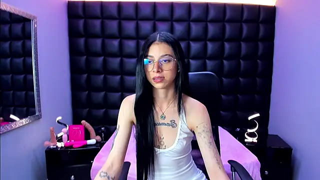 Dulce Miaa  online show from 6, 7, 2026