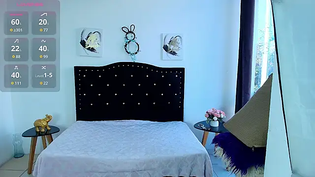 SammySmall F w online show from 11, 11, 2025