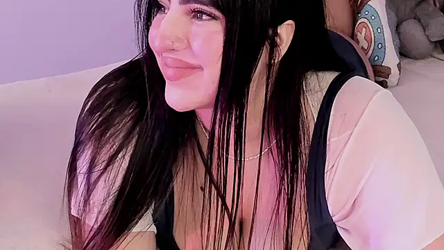 Camila Matinez  online show from 17, 10, 2025