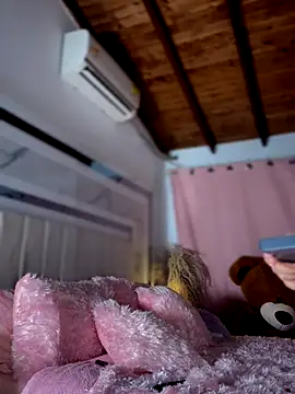 Emiily Moore1 online show from 17, 9, 2025