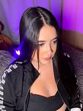 Emiily Moore1 online show from 16, 1, 2026