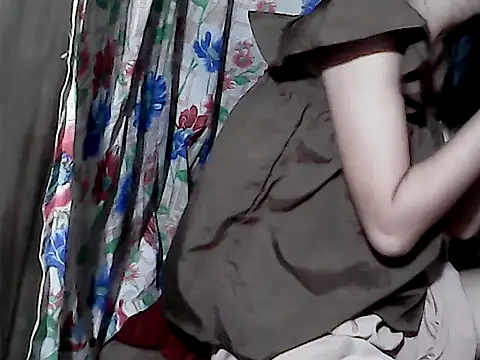 Snapshot of pinay-momm1682 chatting on 10, 5, 2026 pinay-momm1682 online show from 10, 5, 2026