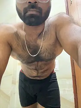 DJLOVE280825 online show from 13, 4, 2026