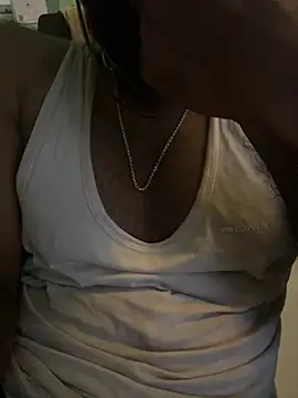 Snapshot of DJLOVE280825 chatting on 29, 5, 2026 DJLOVE280825 online show from 29, 5, 2026
