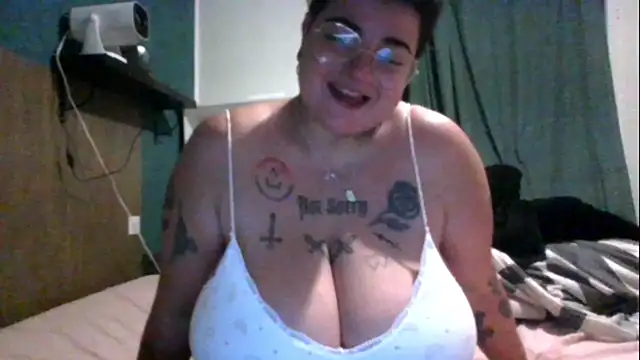 Snapshot of PirateXL chatting on 30, 4, 2026 PirateXL online show from 30, 4, 2026