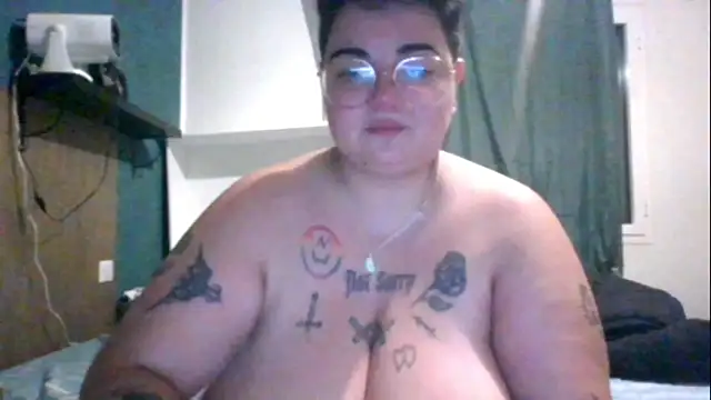 Snapshot of PirateXL chatting on 15, 5, 2026 PirateXL online show from 15, 5, 2026