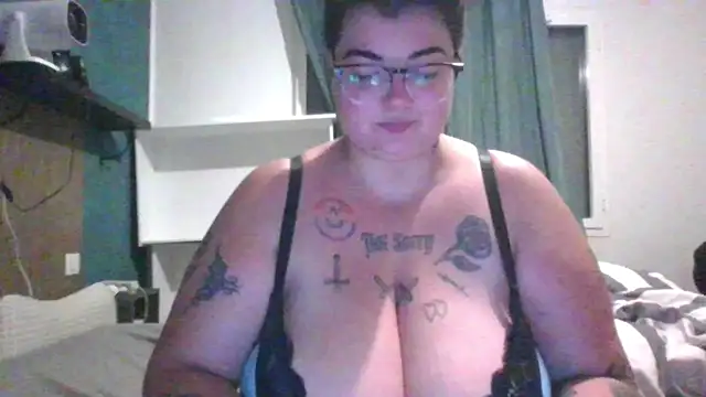 Snapshot of PirateXL chatting on 6, 6, 2026 PirateXL online show from 6, 6, 2026