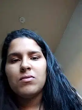 lauramartins7 online show from 11, 1, 2026