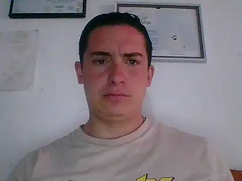 Snapshot of mickseb89 chatting on 18, 9, 2025 mickseb89 online show from 18, 9, 2025