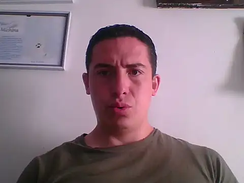 Snapshot of mickseb89 chatting on 13, 3, 2026 mickseb89 online show from 13, 3, 2026