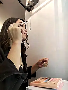 Sky Junne online show from 2, 10, 2025