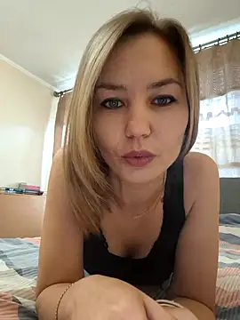 Snapshot of VeroLoverx chatting on 23, 9, 2025 VeroLoverx online show from 23, 9, 2025