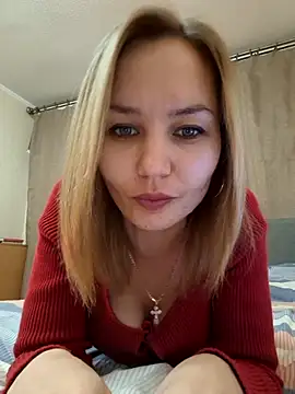 Snapshot of VeroLoverx chatting on 9, 10, 2025 VeroLoverx online show from 9, 10, 2025