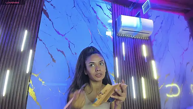 Snapshot of VictoriaDuart chatting on 9, 3, 2026 VictoriaDuart online show from 9, 3, 2026