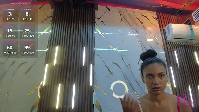 Snapshot of VictoriaDuart chatting on 19, 3, 2026 VictoriaDuart online show from 19, 3, 2026