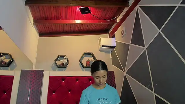 Snapshot of VictoriaDuart chatting on 22, 3, 2026 VictoriaDuart online show from 22, 3, 2026