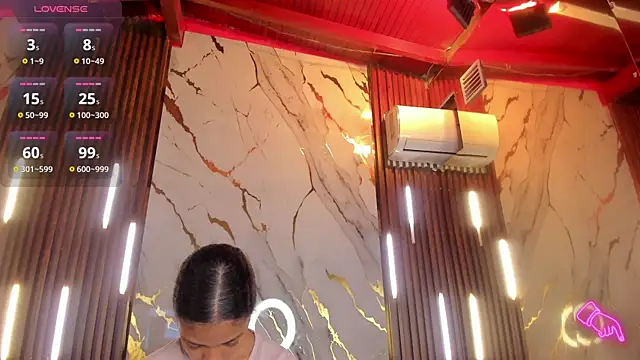 Snapshot of VictoriaDuart chatting on 9, 4, 2026 VictoriaDuart online show from 9, 4, 2026