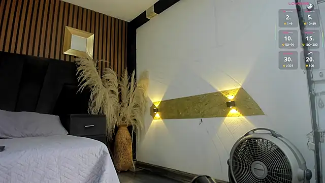 Snapshot of BritanyBrown_ chatting on 19, 6, 2026 BritanyBrown online show from 19, 6, 2026