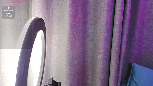  valeria saenz  online show from 15, 1, 2026