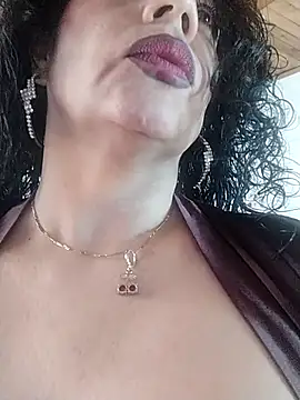 Snapshot of adelen_smith chatting on 5, 4, 2026 adelen smith online show from 5, 4, 2026