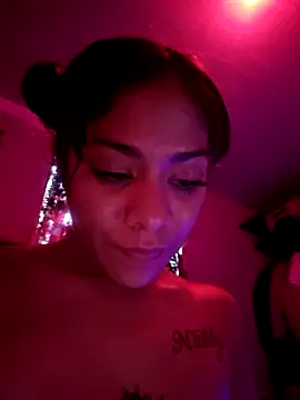 Snapshot of mamasitapetite chatting on 9, 11, 2025 mamasitapetite online show from 9, 11, 2025