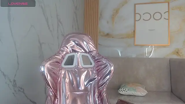 sara lopez s online show from 29, 10, 2025