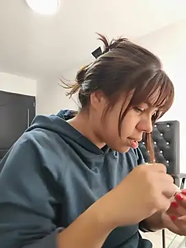 GabyMontenegro online show from 23, 7, 2026