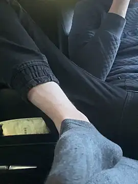 Snapshot of bmwe71 chatting on 26, 9, 2025 bmwe71 online show from 26, 9, 2025