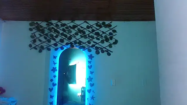 canelasexy 1 online show from 9, 4, 2026