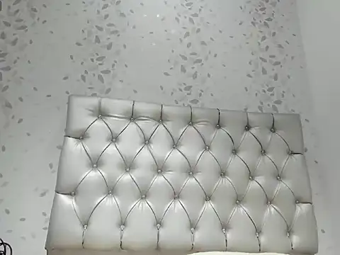 michelle perla online show from 18, 10, 2025