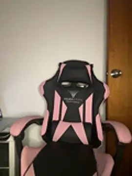 Snapshot of Madisson_Leblanc chatting on 11, 3, 2026 Madisson Leblanc online show from 11, 3, 2026