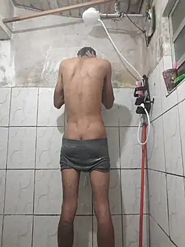 Snapshot of Dedede32 chatting on 19, 10, 2025 Dedede32 online show from 19, 10, 2025