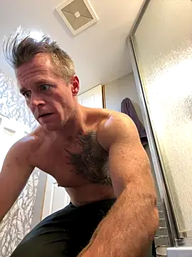 DILFiGuess11 online show from 5, 11, 2025