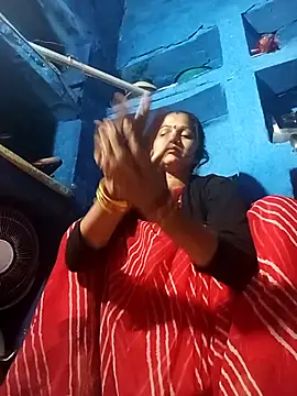 Jooli xx online show from 26, 11, 2025