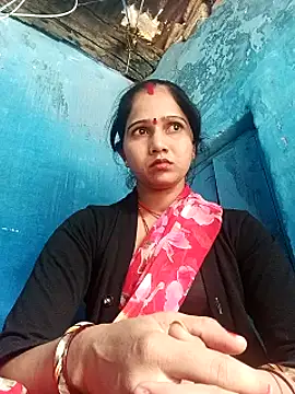 Jooli xx online show from 15, 3, 2026