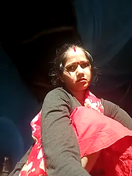 Jooli xx online show from 19, 3, 2026